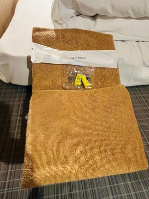 Shared Dormitory, Men only | Blackout drapes, free WiFi