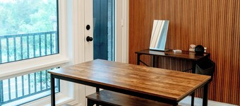 Luxury Escape  2-Bed Townhouse Near Waterfront, Casino, Resort & Downtown