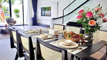 Villa Luxe | Restauration dans la chambre