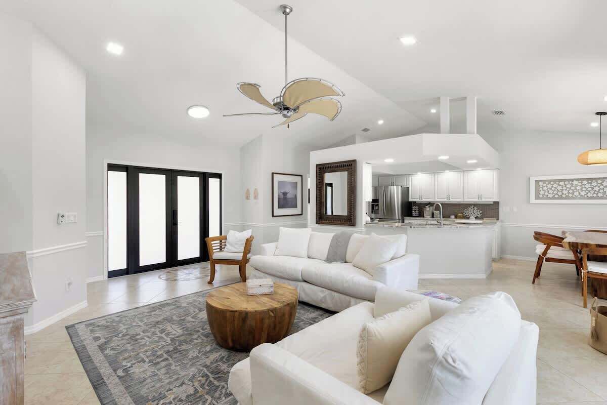 テレビ、書斎 / ワークスペース