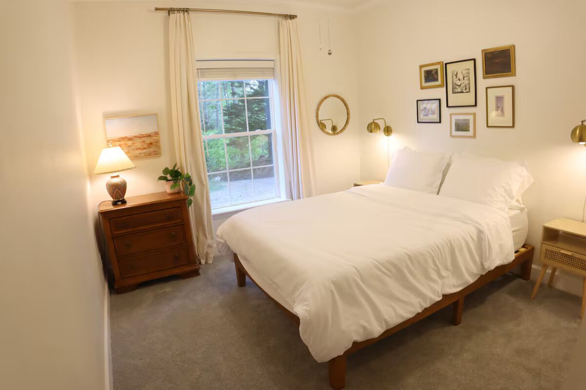 3 chambres, fer et planche à repasser, Wi-Fi, draps fournis