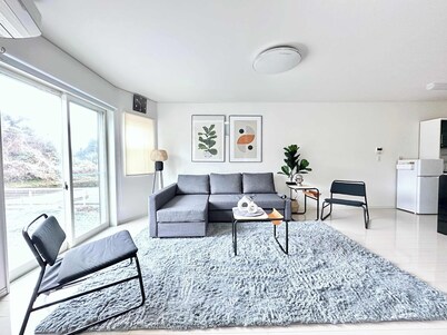 Modern property 15 mins to Kumamoto airport by Restavio