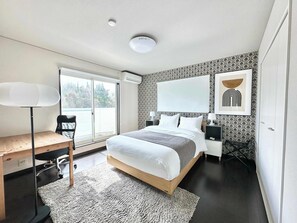 Room - Modern property 15 mins to Kumamoto airport by Restavio (Ozu)