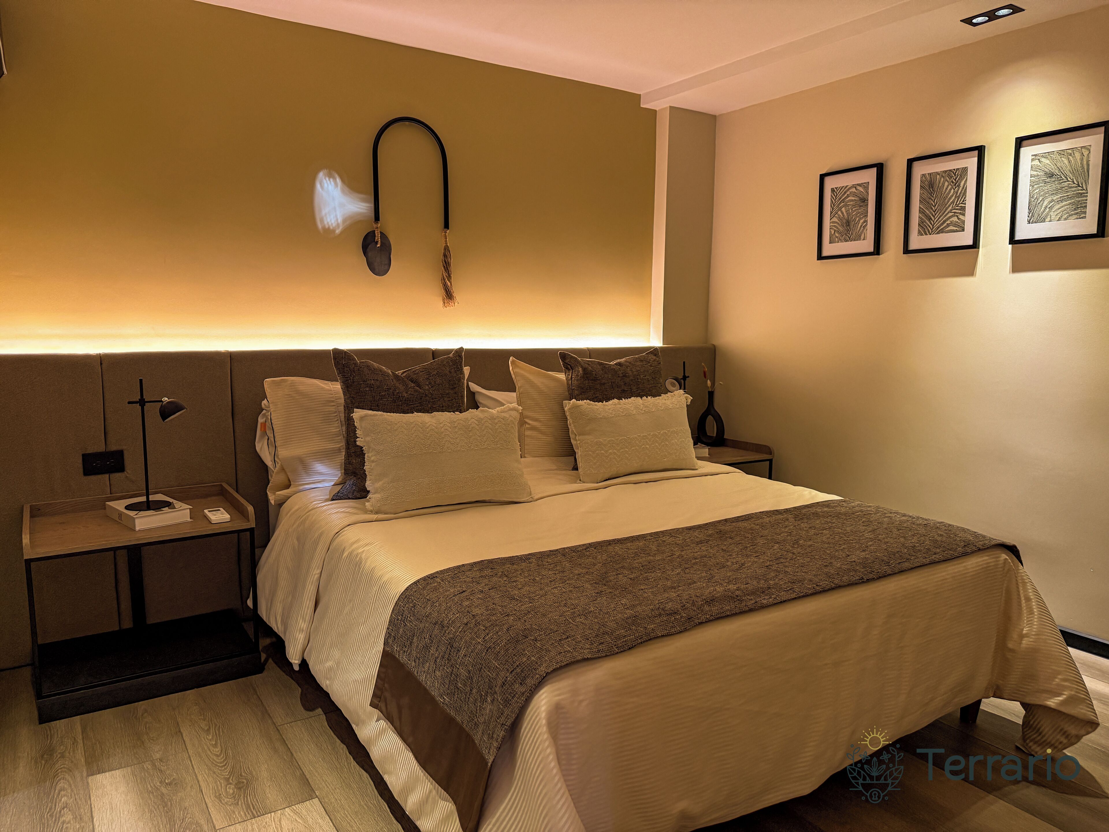 4 chambres, bureau, Wi-Fi gratuit, draps fournis