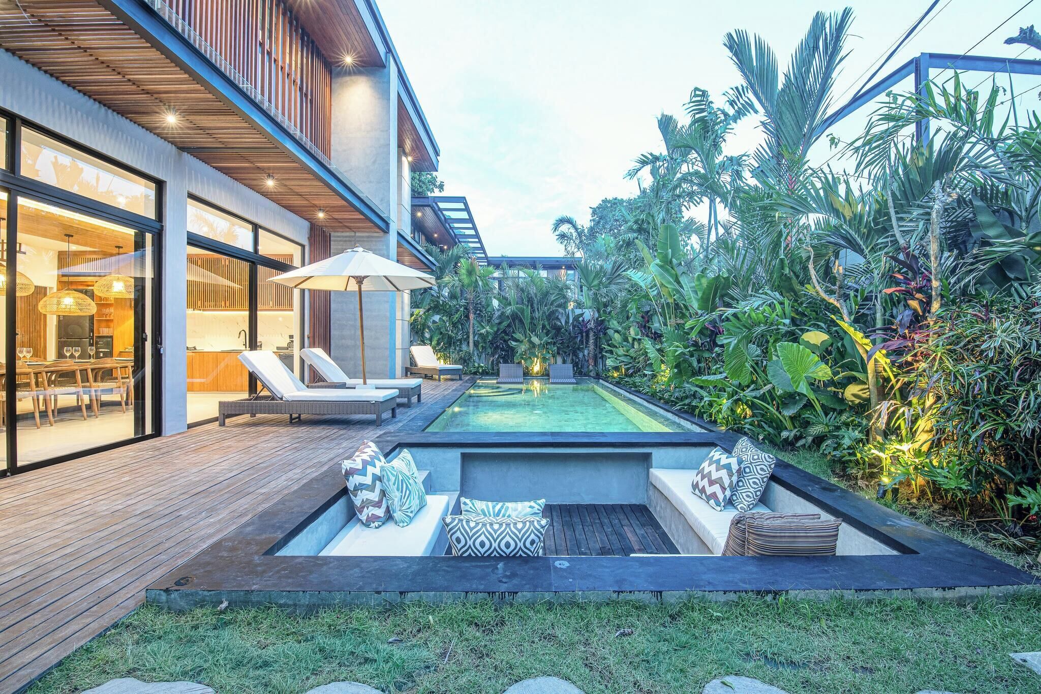 Villa (5 Bedrooms) | Exterior