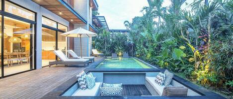 Villa (5 Bedrooms) | Exterior