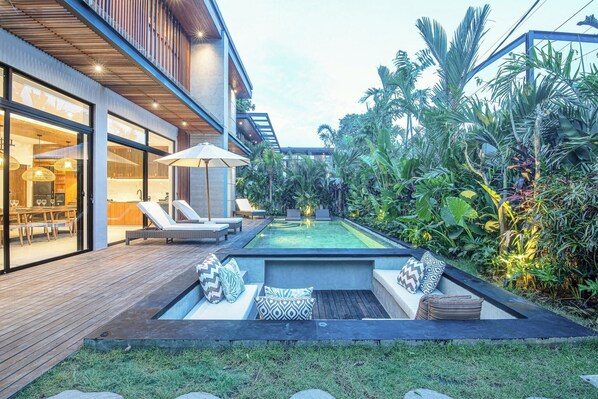 Villa (5 Bedrooms) | Extérieur