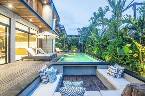 Villa (5 Bedrooms) | Extérieur