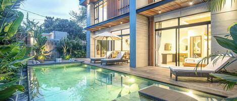 Villa (5 Bedrooms) | Exterior