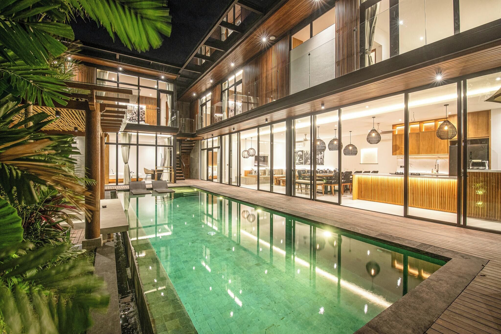 Villa (6 Bedrooms) | Exterior