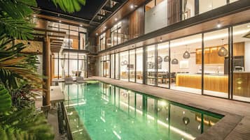 Villa (6 Bedrooms) | Exterieur