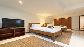 In-room safe, iron/ironing board, free WiFi