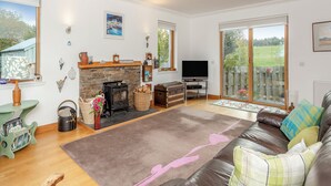 Living area - 2 bedroom accommodation in Cawdor (Cawdor)