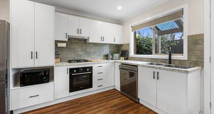 Modern Townhouse in the Heart of Warrnambool’s CBD