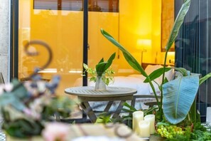 Cribs/infant beds - Dodu trophycal Pool Villa near by Airport (Jeju)