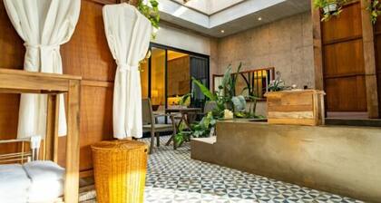 Dodu trophycal Pool Villa near by Airport
