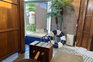 Cribs/infant beds - Dodu trophycal Pool Villa near by Airport (Jeju)