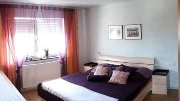 2 bedrooms, WiFi, bed sheets