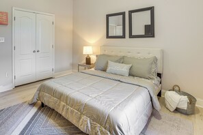 1 chambre, fer et planche à repasser, accès Internet, draps fournis