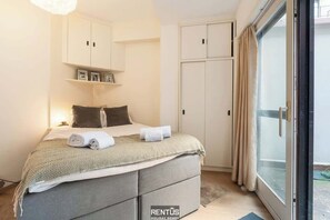 2 Schlafzimmer, Schreibtisch, Reisekinderbett, WLAN