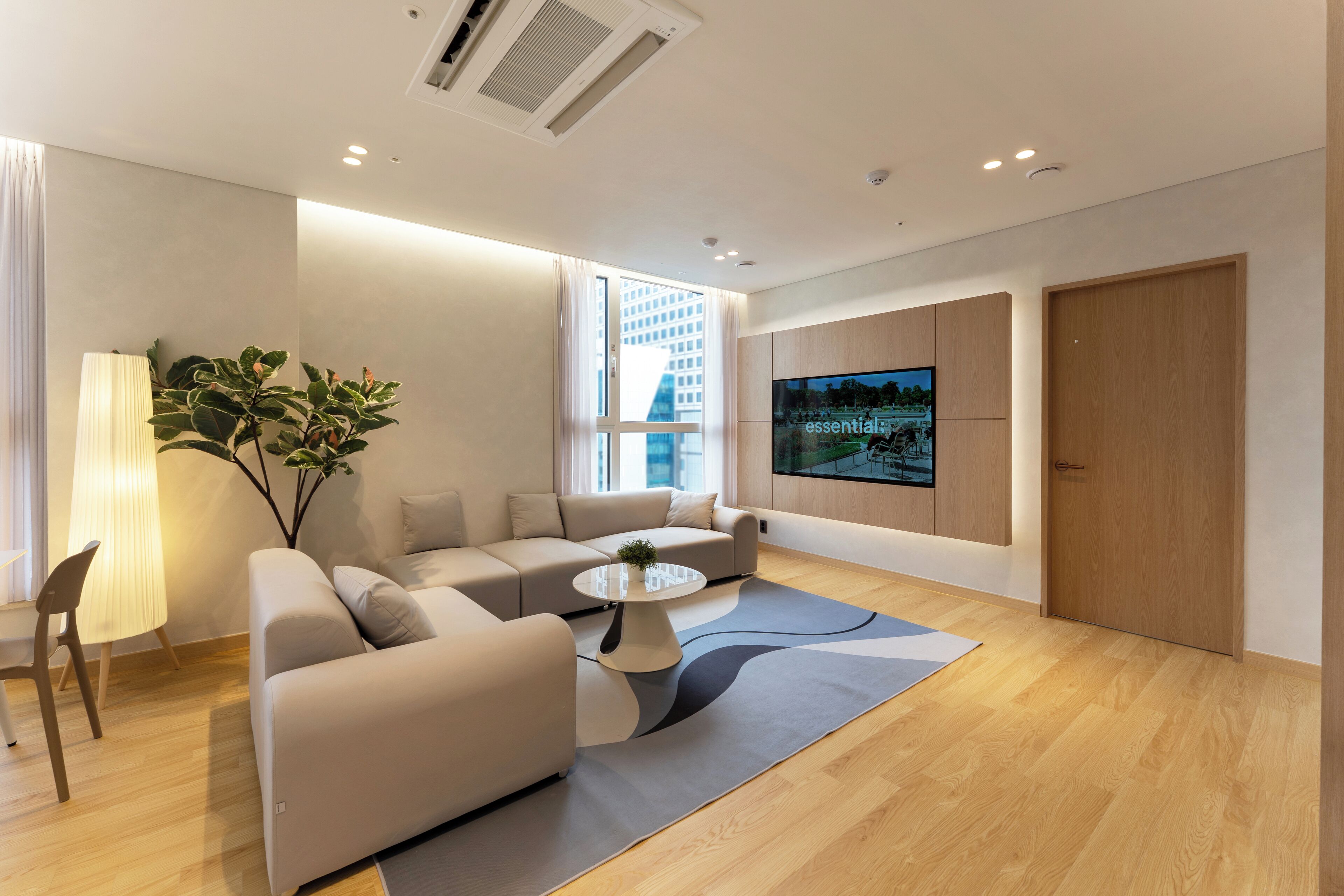 디지털 채널 시청이 가능한 32인치 스마트 TV