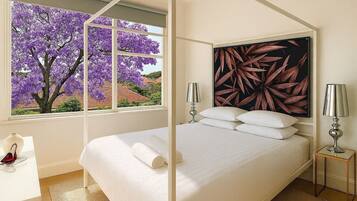 3 bedrooms, desk, iron/ironing board, WiFi