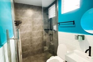 Free toiletries - Holabay Resort (Panglao)