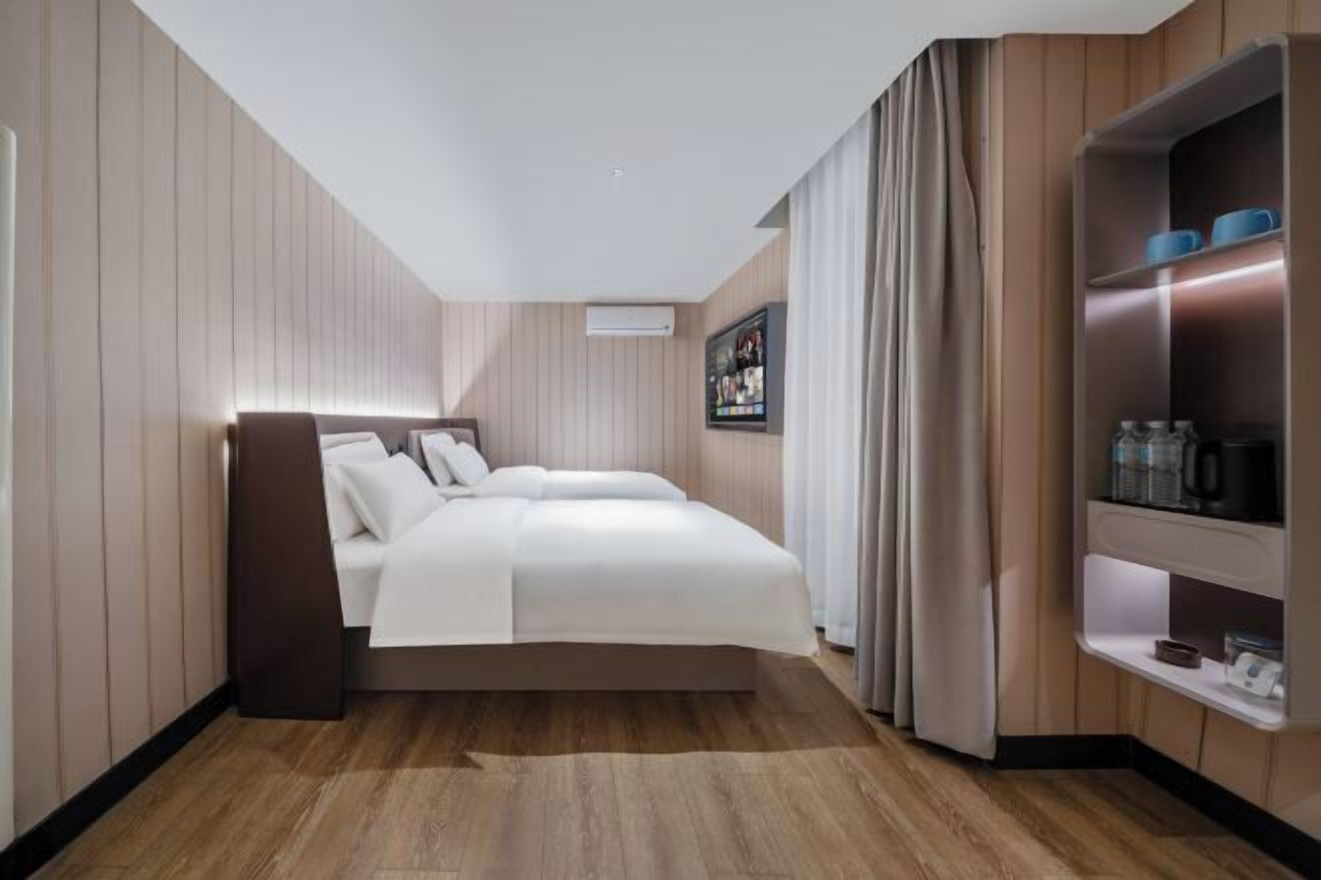 Schreibtisch, kostenloses WLAN