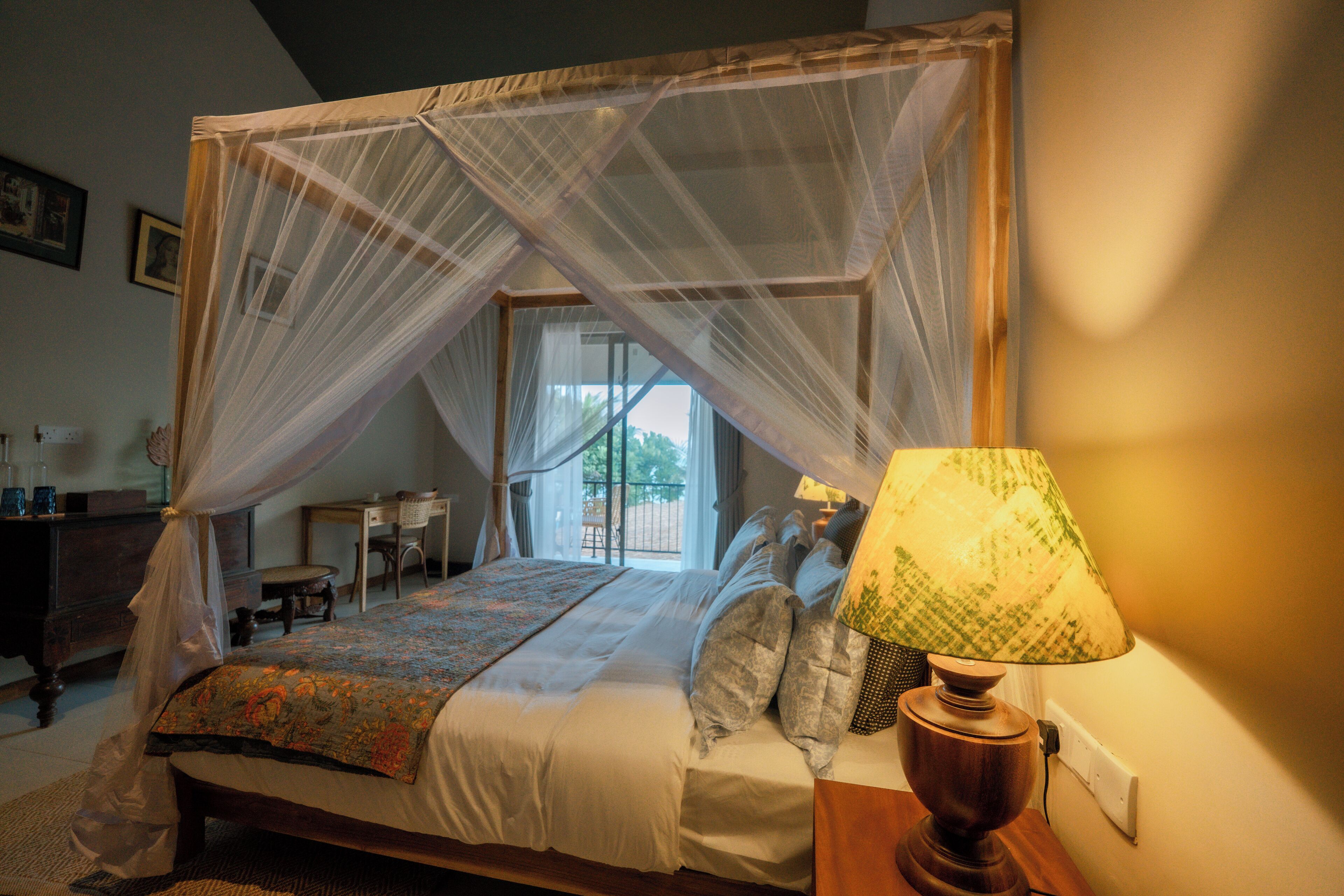 Deluxe Room Balcony with Sea View | Desk, laptop workspace, blackout curtains, iron/ironing board