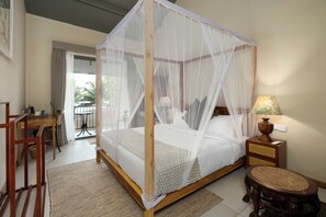 Desk, laptop workspace, blackout curtains, iron/ironing board - Serendipity Mirissa (Kamburugamuwa)