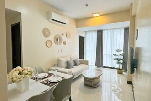 Living area - WY Suites (Lapu-Lapu City)