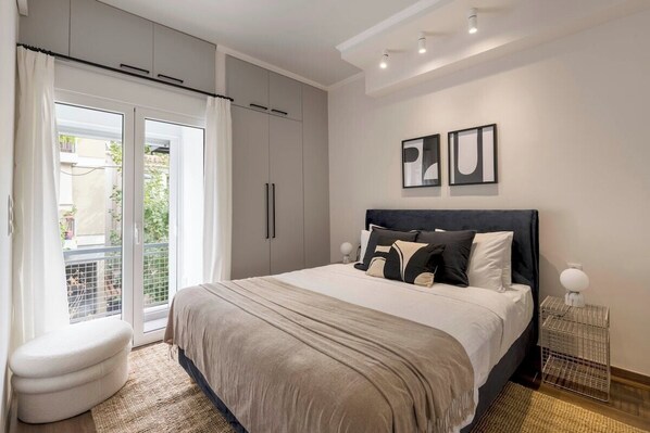1 bedroom, desk, iron/ironing board, free WiFi