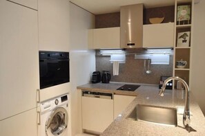 Cots/infant beds - Grand Mercure Ambassador Hotel and Residences Seoul Yongsan (Seoul)