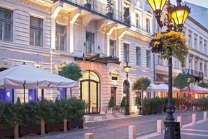 Exterior - Aria Hotel Budapest by Library Hotel Collection (Budapest)