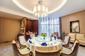 Unclassified image, 3 of 42, button - Shengshi Civil Aviation Hotel (Zhengzhou)