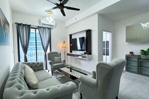 Children's area - Discover Your 3-Bedroom Oasis at Sunsuria Forum (Shah Alam)