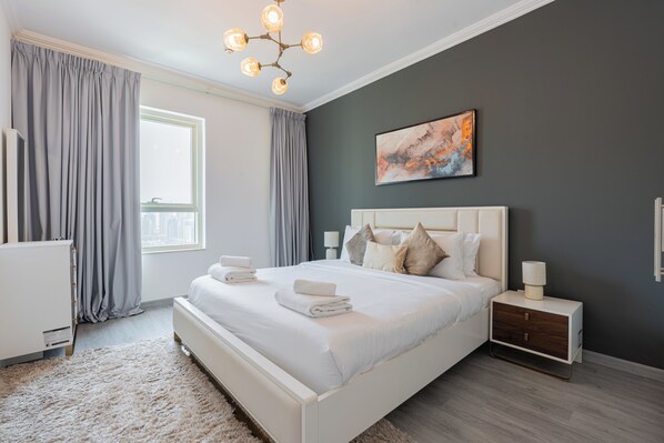 Deluxe Apartment, Marina View | Free WiFi