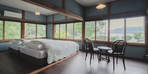 In-room safe, blackout drapes, iron/ironing board, free WiFi - THE LAKE KAWAGUCHIKOKURASHI (Fujikawaguchiko)