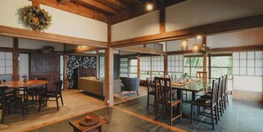 Living area - THE LAKE KAWAGUCHIKOKURASHI (Fujikawaguchiko)
