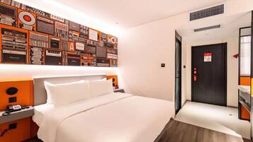 Basic Single Room | Meja, ruang kerja komputer riba, Wi-fi percuma