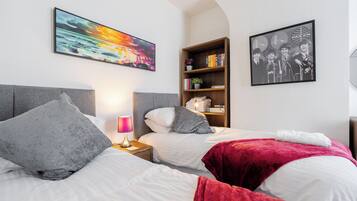 3 bedrooms, iron/ironing board, free WiFi, bed sheets