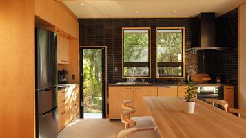 65-inch Smart TV with digital channels, video-game console, Netflix