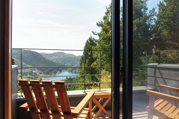 Ropa de cama de alta calidad, wifi gratis y ropa de cama 