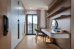 Room - Moonlit Suites Hotel (Hanoi)