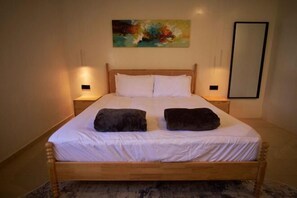 Room - Some Place Else (George Town)