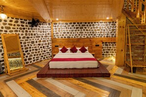 Family Villa, Private Pool | Free WiFi - Whispering roots (Jim corbett)