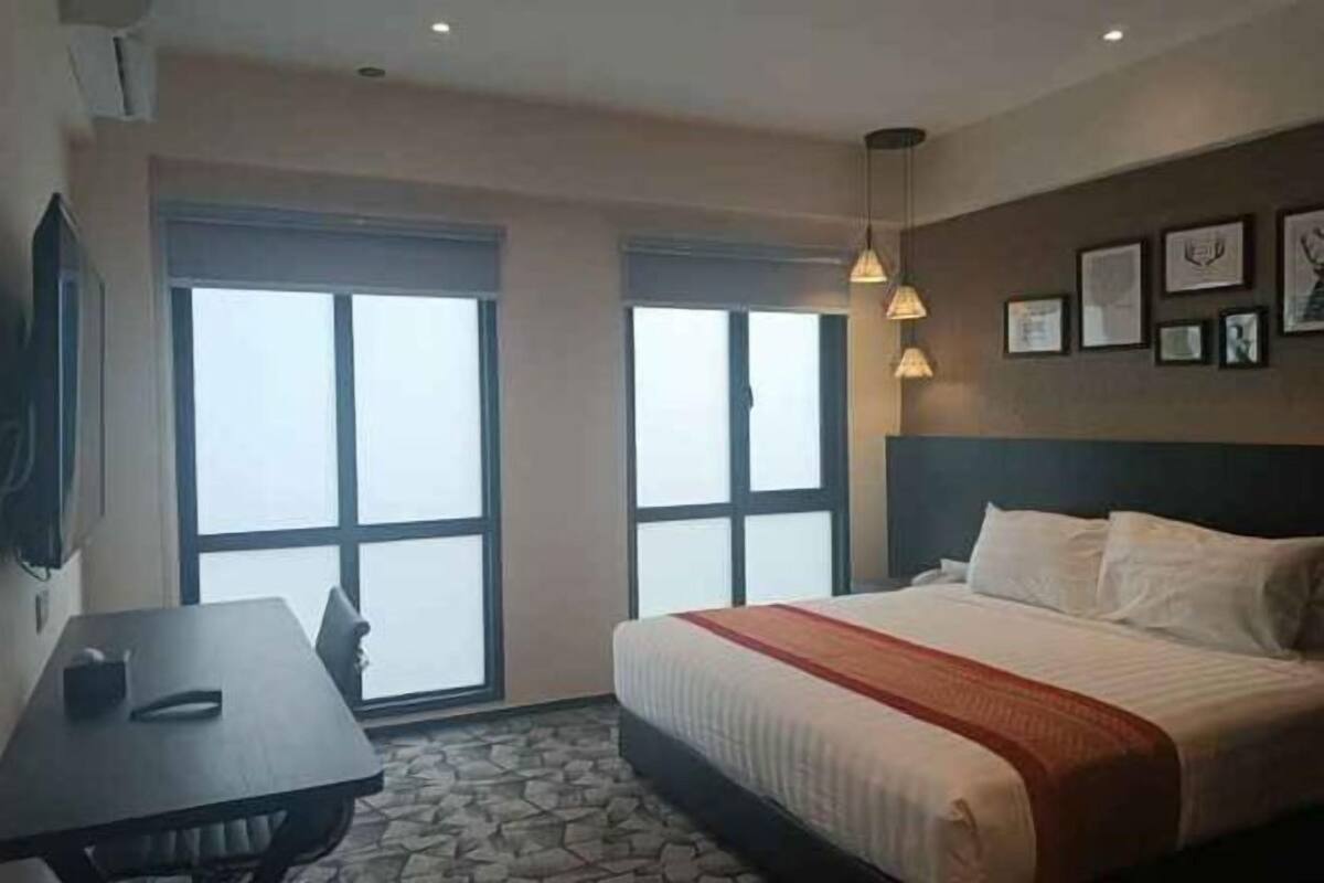 書桌、熨斗/熨衣板、免費無線上網