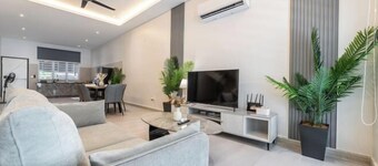 La Ferringhi Villa by BRB