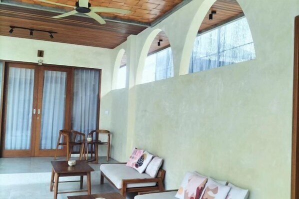 Interior - Fullmoon Canggu Nelayan (Bali)