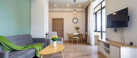 经典公寓, 阳台 | 起居区 | 50-英寸纯平电视(配备有线频道)